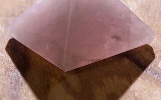 树脂镜片什么样的好，树脂镜片什么样的好用